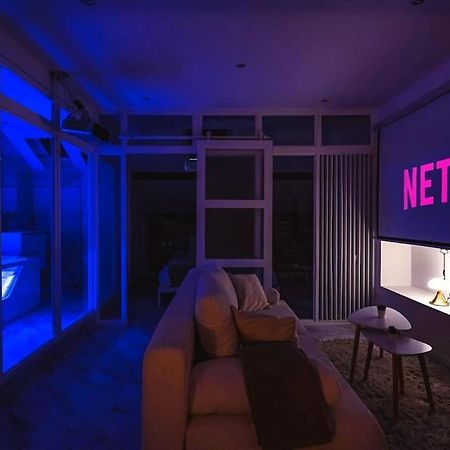 Oasis Chic - Spa Prive & Cinema Реймс Екстериор снимка