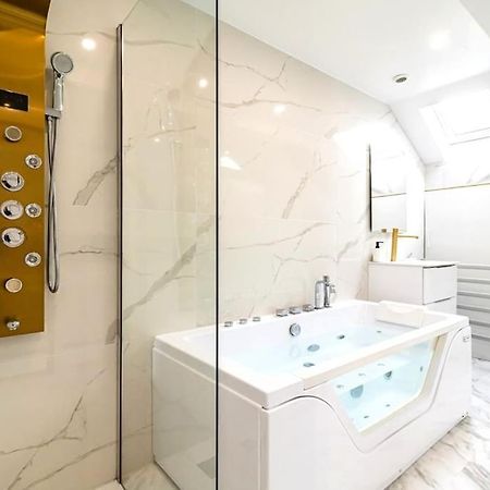 Oasis Chic - Spa Prive & Cinema Реймс Екстериор снимка
